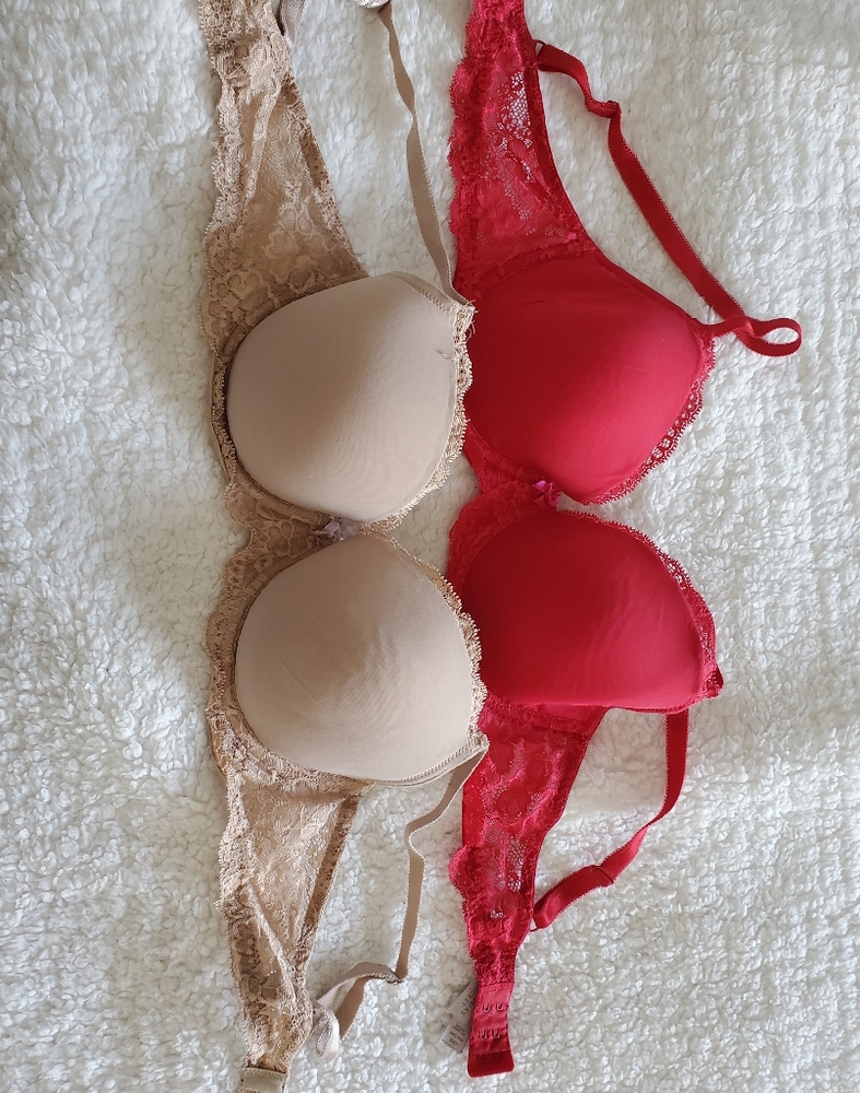 2 Victoria Secret Angel demi lined 34 D
